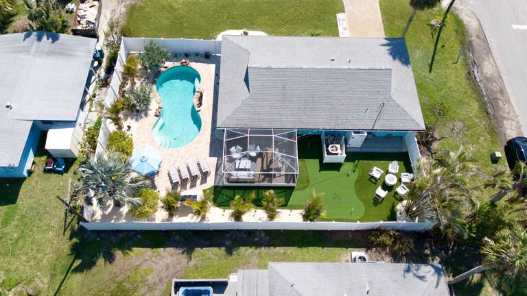House with private pool