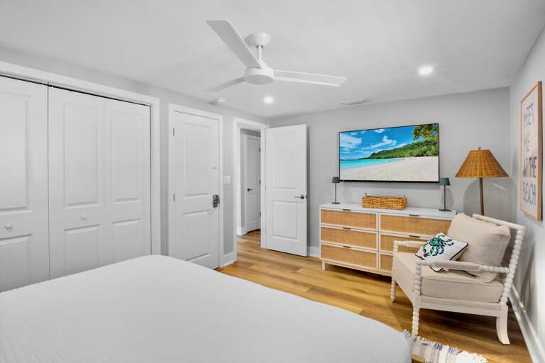 Primary Bedroom, King