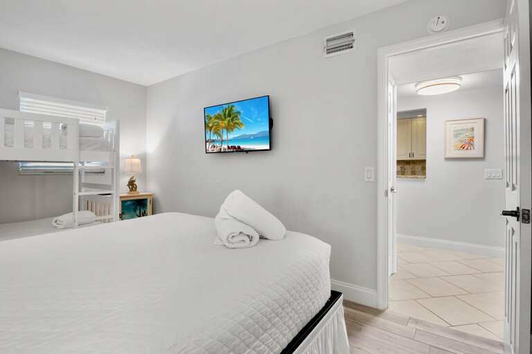 Second Bedroom, Queen and Twin-over-Twin bunk beds