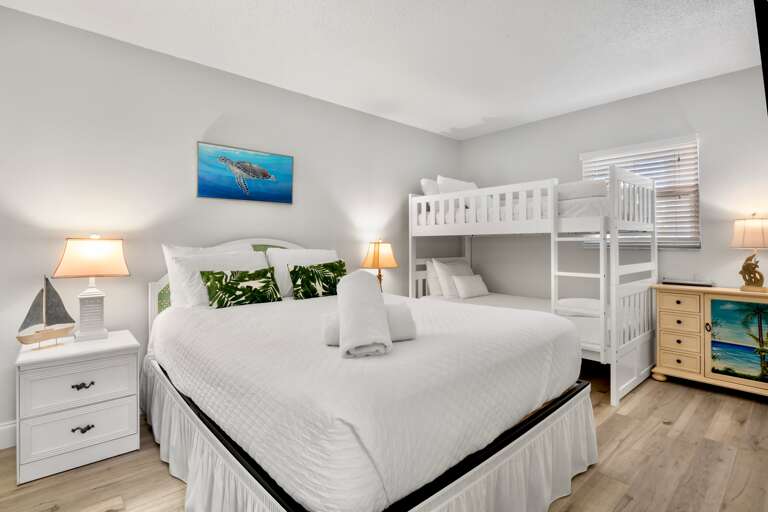 Second Bedroom, Queen and Twin-over-Twin bunk beds