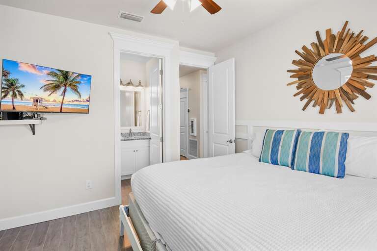 Second Bedroom - King