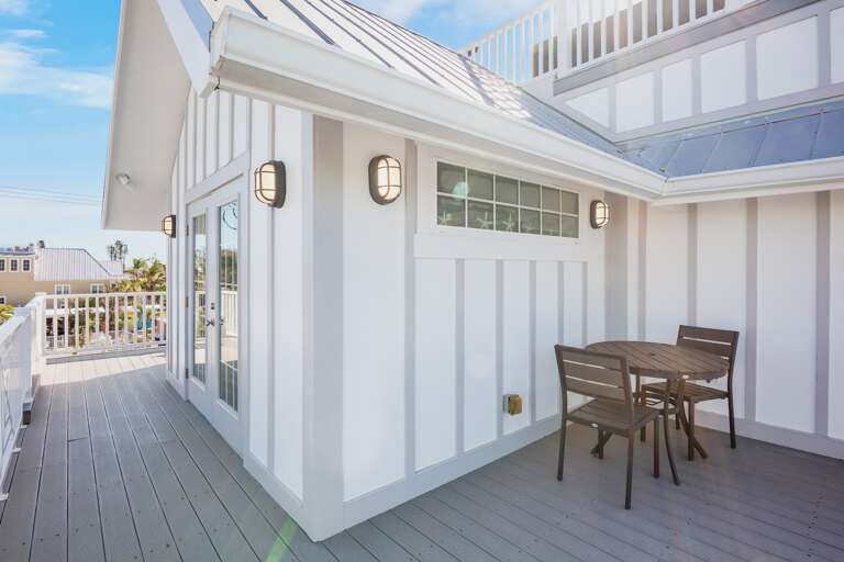 Front Balcony - Dining Area
