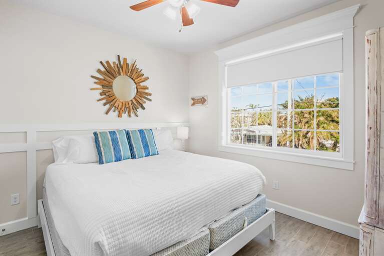 Second Bedroom - King