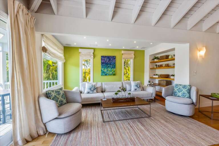 Living room lounge