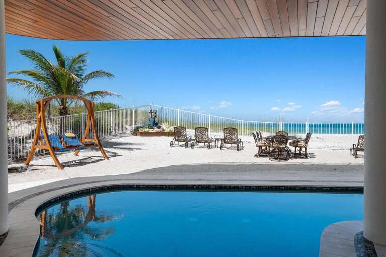 Outdoor Lounge
