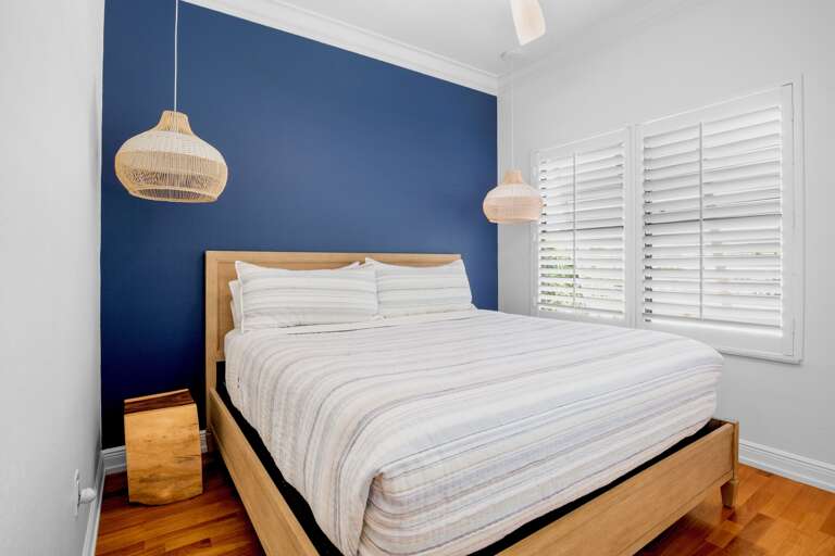 Fourth Bedroom, Queen