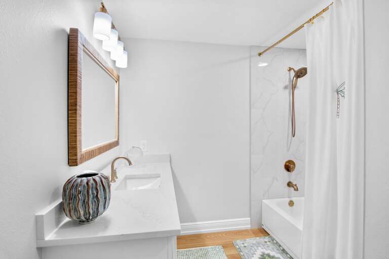 Second Bathroom, Ensuite