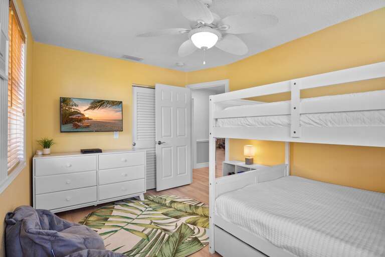 Third Bedroom, Full/Full Bunk