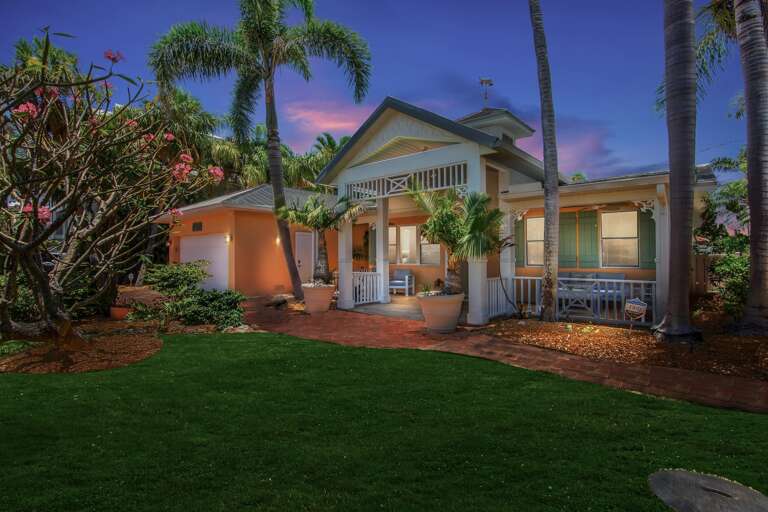 Honu Hale by Anna Maria Island Accommodations
