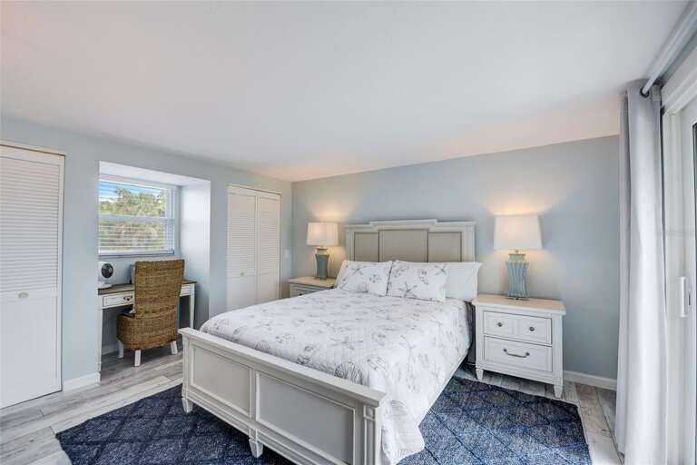 Primary Bedroom, Queen