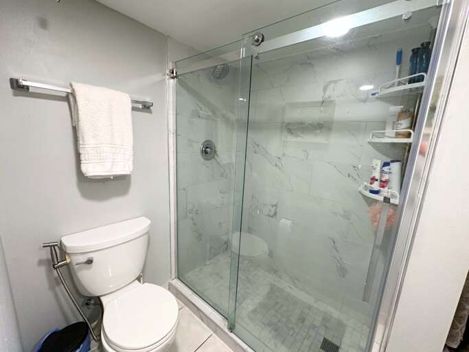 Second Bedroom, Hall bathroom with shower