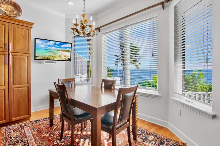 Additional dining space for guests
