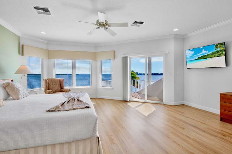 Primary Bedroom, King bed