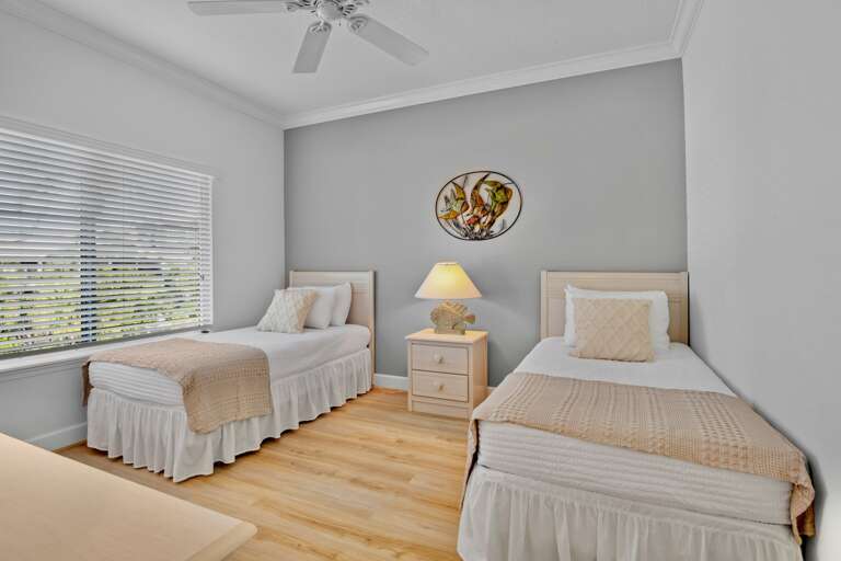 Third Bedroom, 2 Twin beds