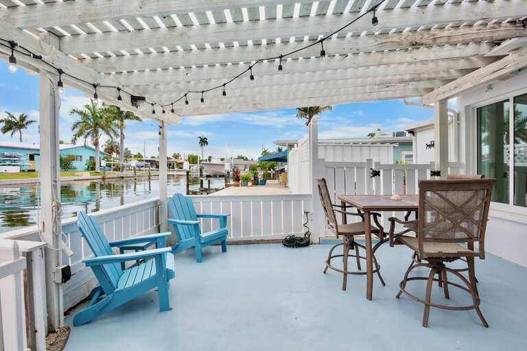 Waterfront Outdoor Dining and Seating
