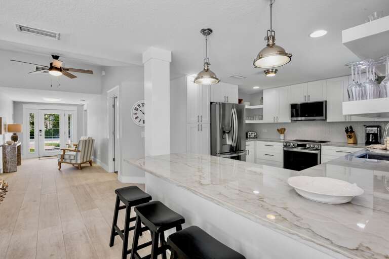 Fully equipped modern kitchen