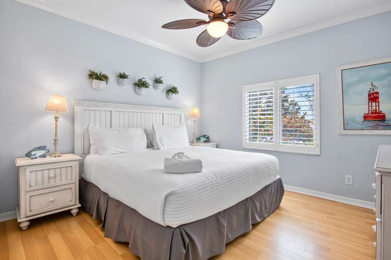Fourth Bedroom, King bed