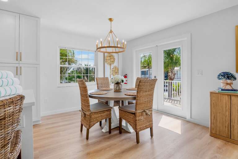Dining Space for Group Gatherings
