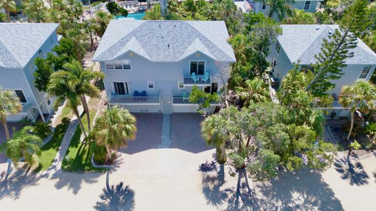 Sunshine Daydream by Anna Maria Island Accommodations