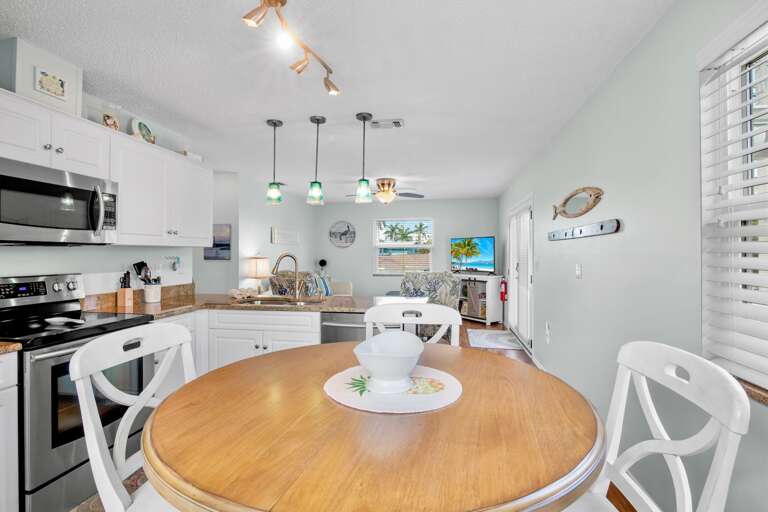 Dining Space for Group Gatherings