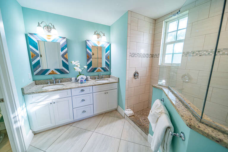 Primary - En-Suite