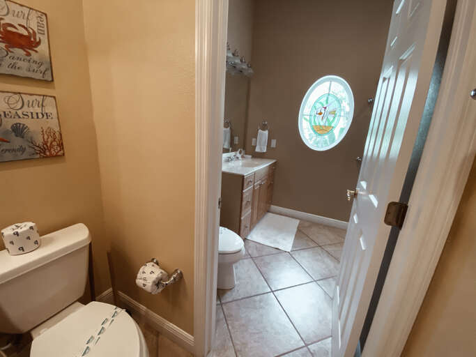 Ensuite Bathroom - Connected to Half Bath