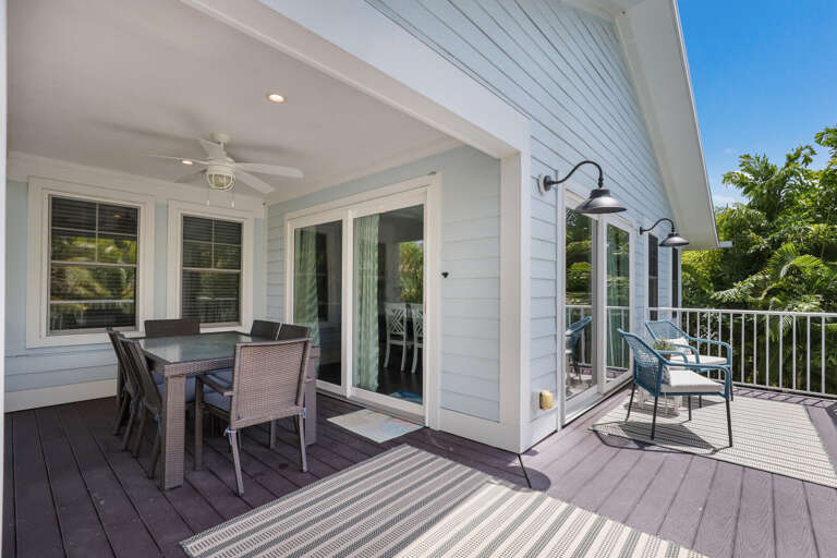 Balcony - Outdoor Dining