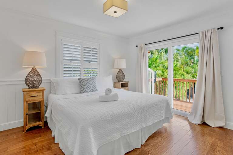 Primary Bedroom, King bed