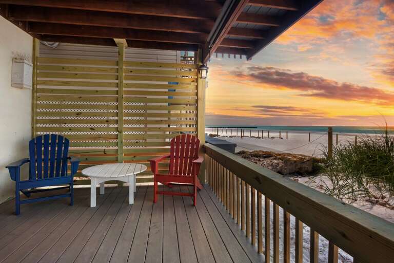Gulf Front Deck with Covered Seating