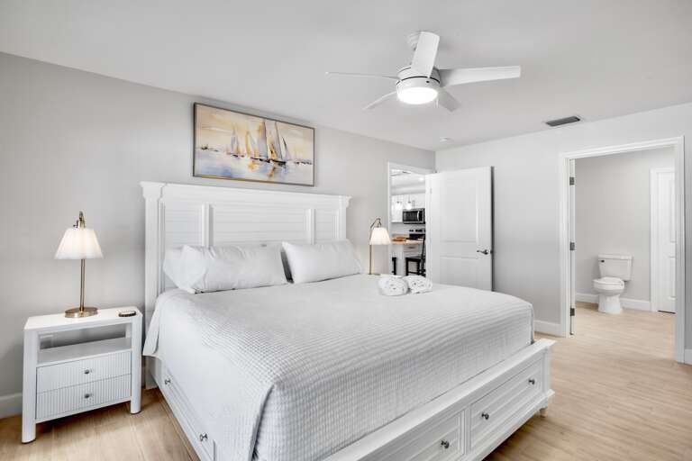 Primary Bedroom, King bed
