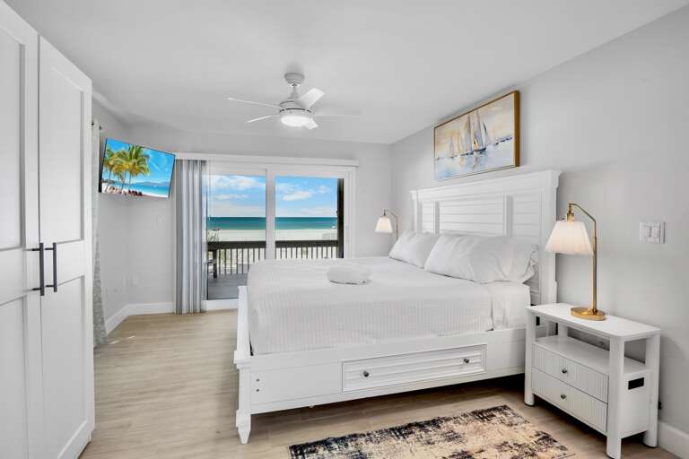 Primary Bedroom, King bed