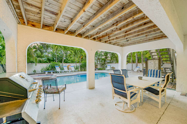 Outdoor Grill and Dining