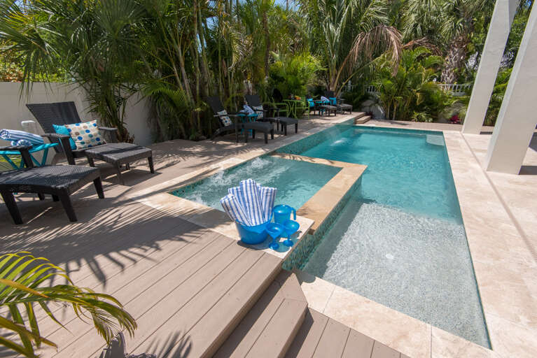 Private Pool and Spa with Sun Loungers