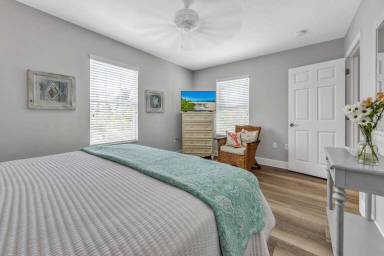 Second Bedroom - King