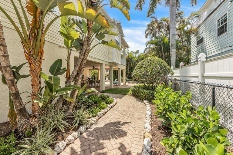 Dolphin House Private Pathway