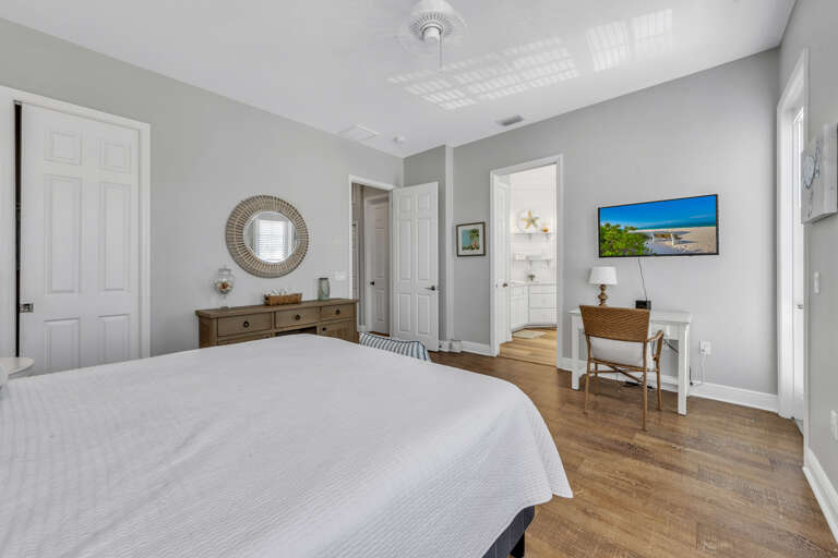Primary Bedroom - Dedicated Workspace