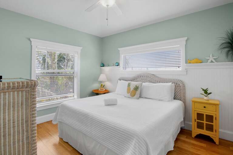 Second Bedroom, King