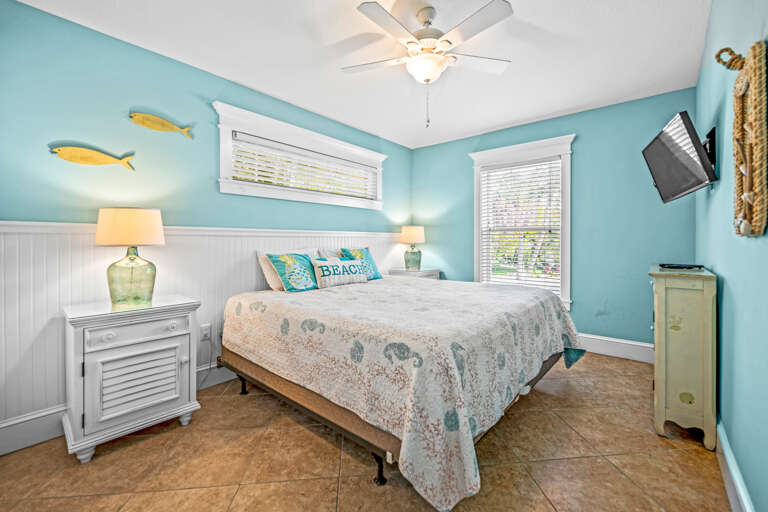 Additional Bedroom - King