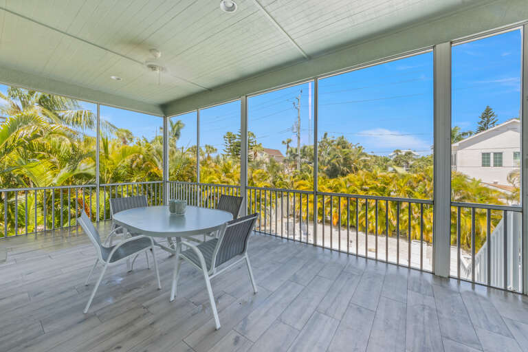 Balcony Dining