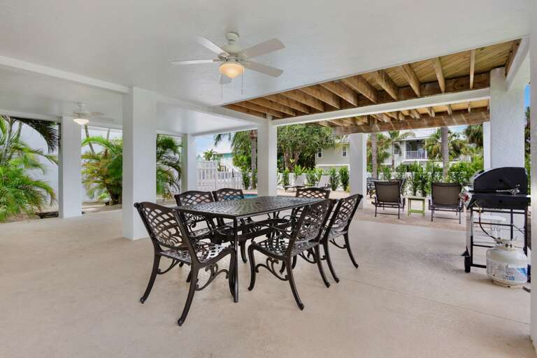 Outdoor Dining Area