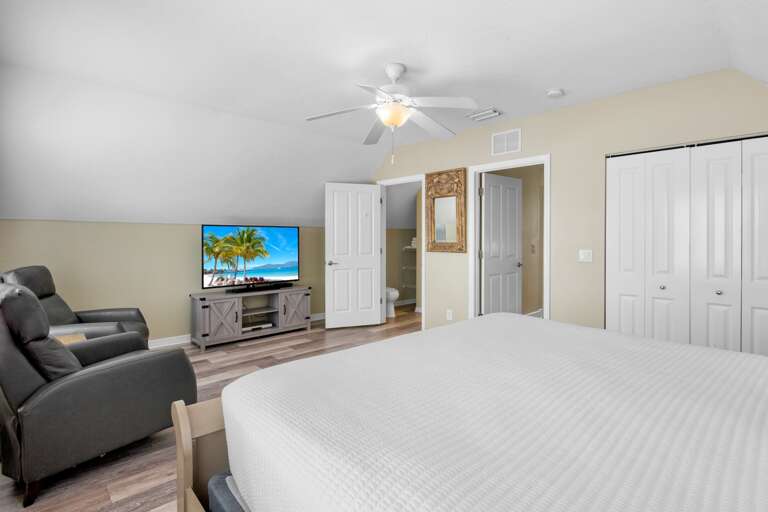 Primary Bedroom, King
