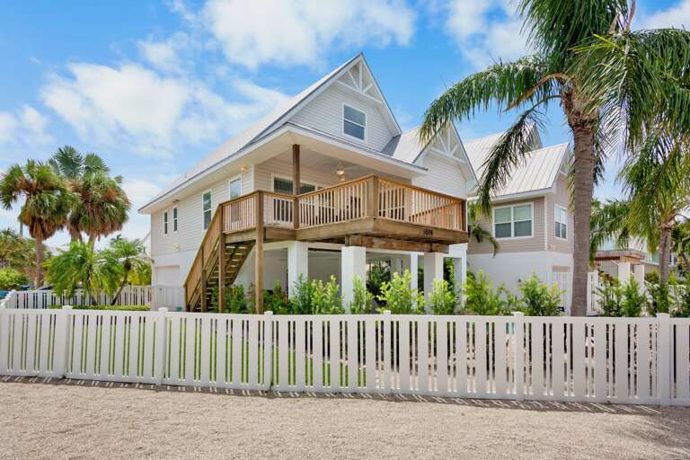 Seabreeze Cottage by Anna Maria Vacations