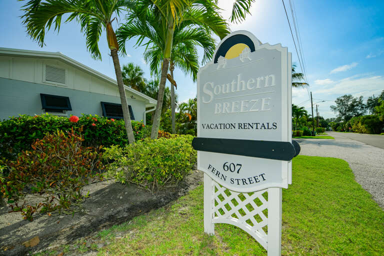Southern Breeze 2 by Anna Maria Vacations