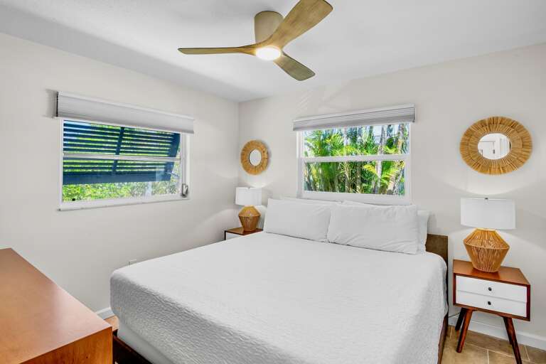 Second Bedroom, King