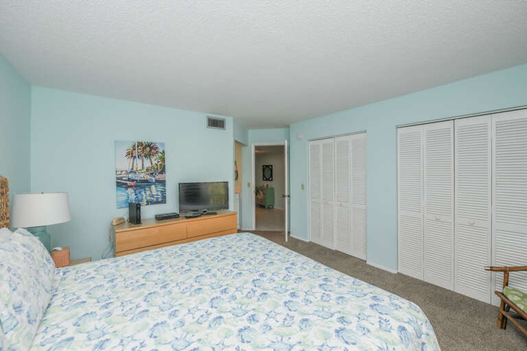 Primary Bedroom - King