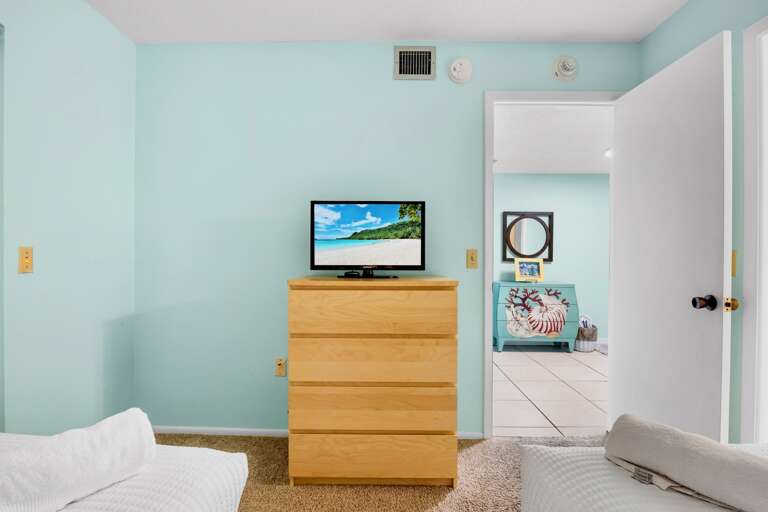 Second Bedroom, Two Twins