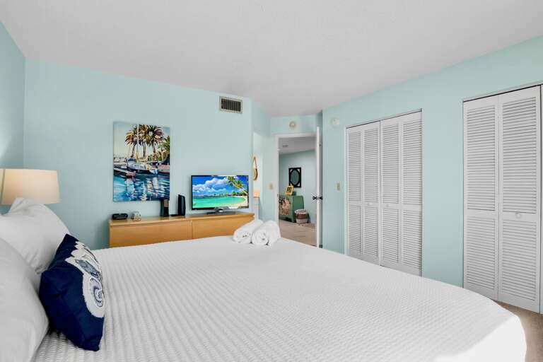 Primary Bedroom, King