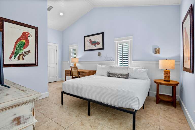 Second Bedroom, Queen bed