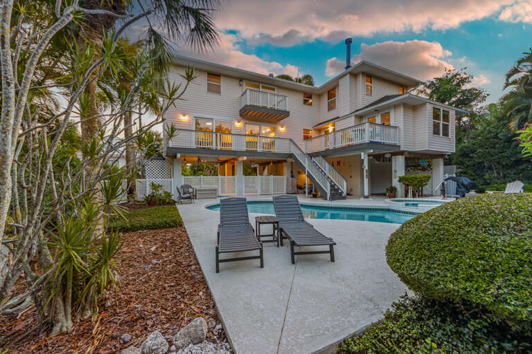 Private pool