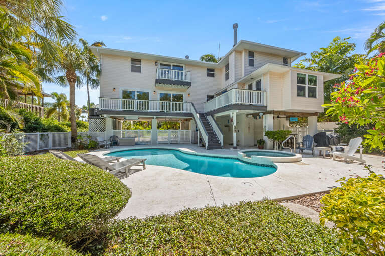 Tarpon Pointe by Anna Maria Vacations